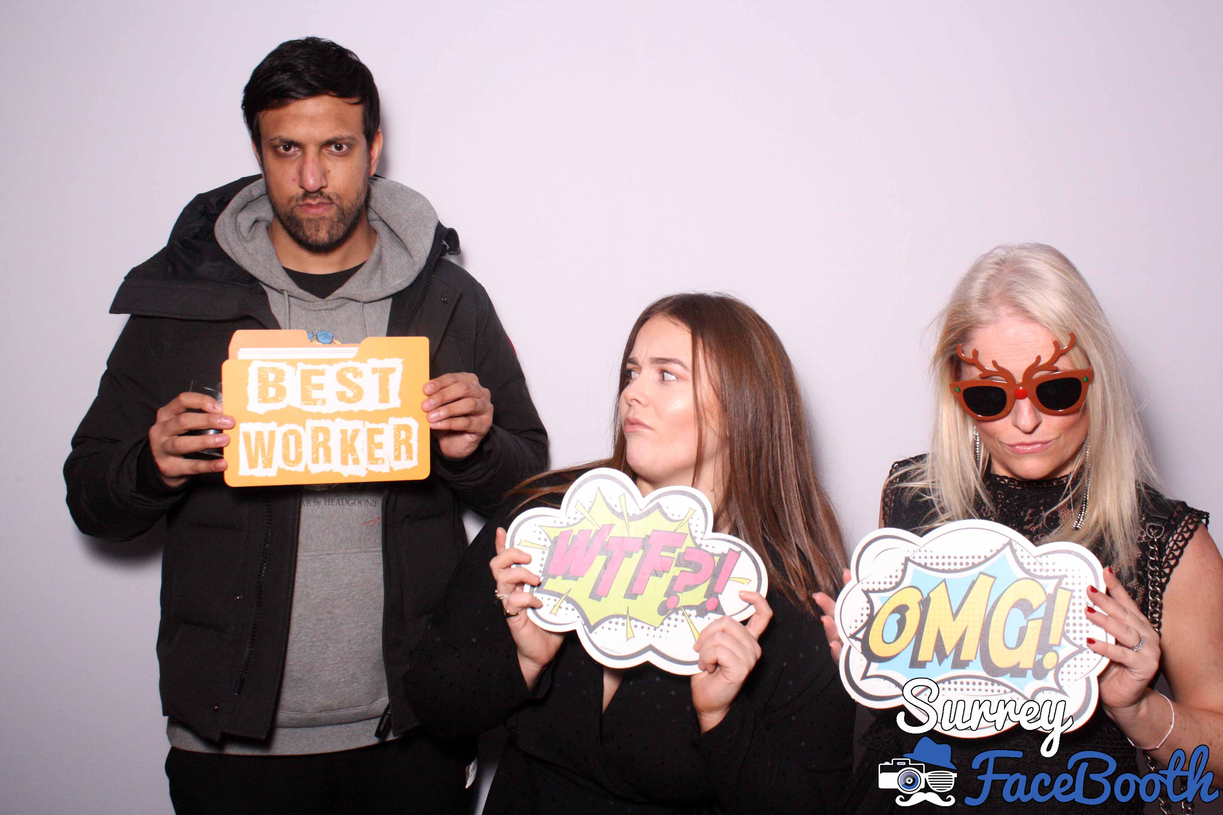 Universal Music UK - Christmas Party | View more photos from the event at galleries.surreyfacebooth.co.uk/u/Surrey-FaceBooth/Universal-Music-UK-Christmas-Party